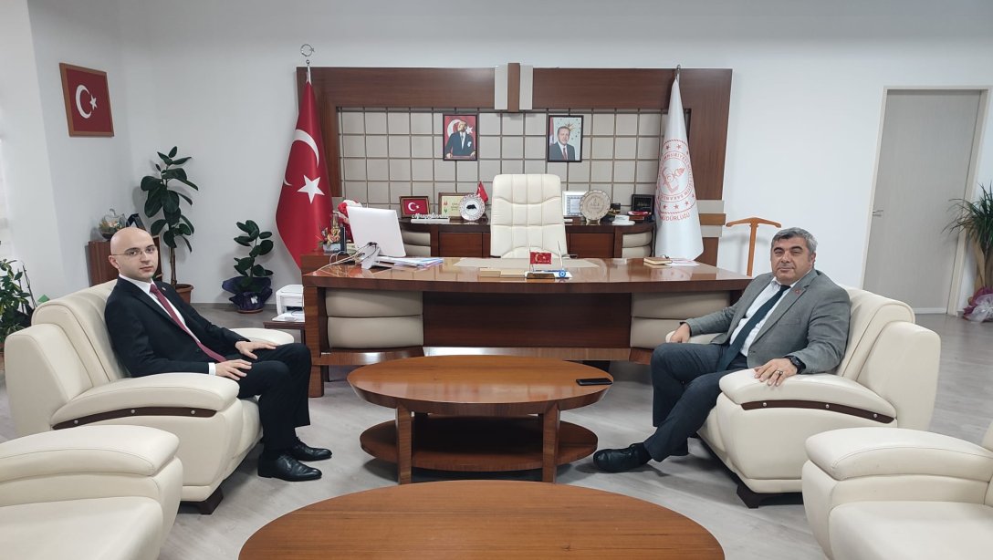 Bayat Kaymakamı Sayın Ahmet Aykaç, İl Milli Eğitim Müdürümüz Miraç Sünnetci'yi Makamında Ziyaret Etti...