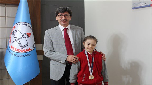 Jimnastik Türkiye Şampiyonu İl Milli Eğitim Müdürümüz Metin YALÇINı Ziyaret Etti...