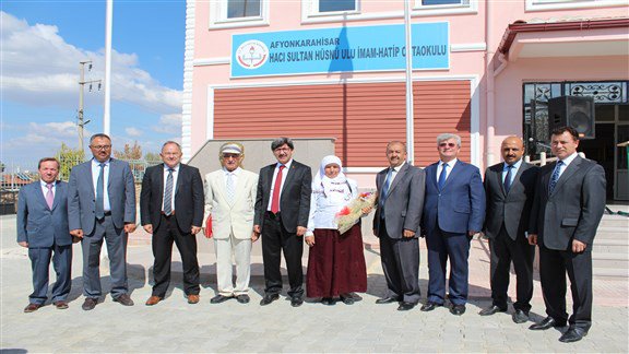 İl Milli Eğitim Müdürümüz Metin YALÇIN Hayırseverlerimiz Hacı Sultan- Hüsnü Ulu ya Yeni Okul Binamız İçin Teşekkür Etti