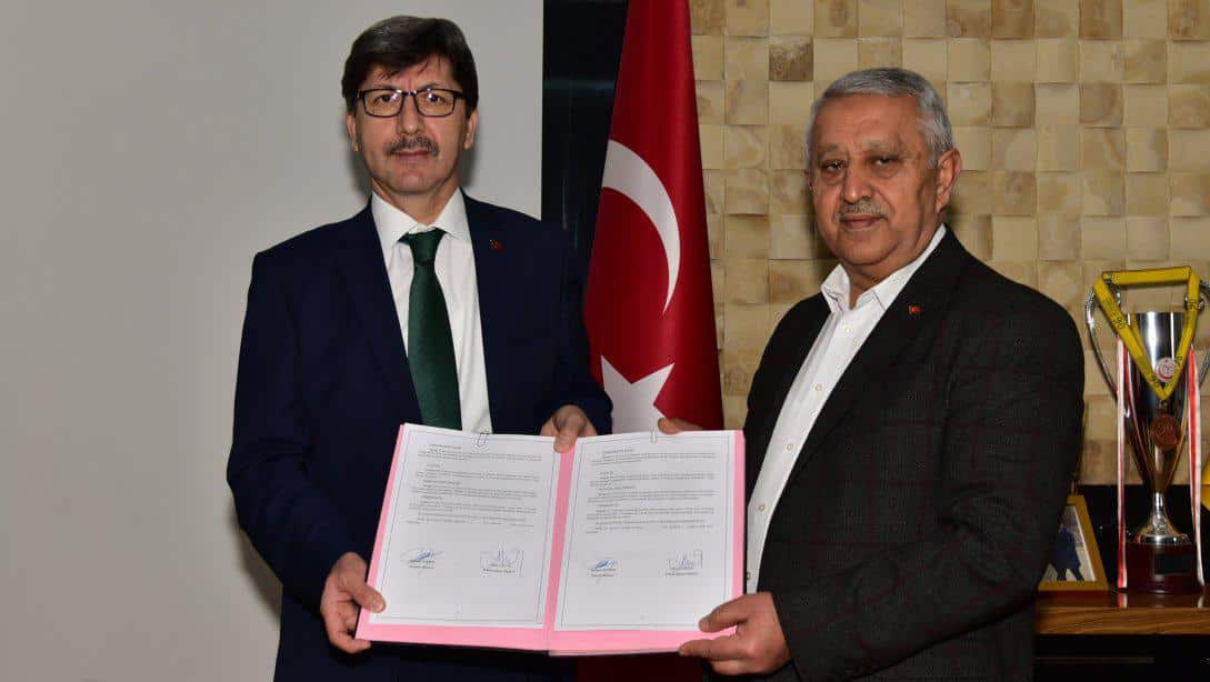 Afyonkarahisar Belediyesi ve Afyonkarahisar İl Milli Eğitim Müdürlüğümüz Çanakkale Gezisi İşbirliğiyle Protokolü İmzalandı...