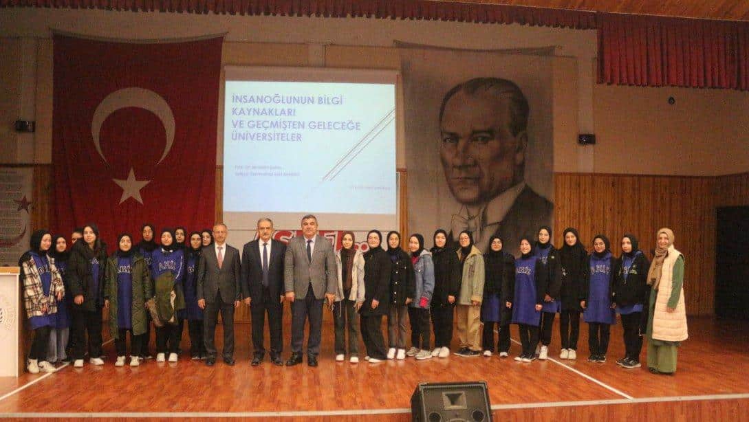 İl Milli Eğitim Müdürümüz Miraç Sünnetci, Prof. Dr. Fuat Sezgin Konulu Konferansa Katıldı...