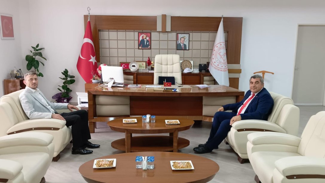 Sinanpaşa Belediye Başkanı Tolga Yıldırım, İl Milli Eğitim Müdürümüz Miraç Sünnetci'yi Makamında Ziyaret Etti...