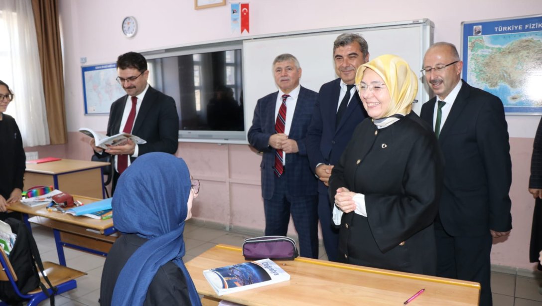 Milli Eğitim Bakan Yardımcımız Sayın Doç. Dr. Celile Eren Ökten ve Din Öğretimi Genel Müdürümüz Sayın Dr. Ahmet İşleyen, Afyonkarahisar Kız Anadolu İmam Hatip Lisesi- Fen ve Sosyal Bilimler Proje Okulumuzu Ziyaret Etti...